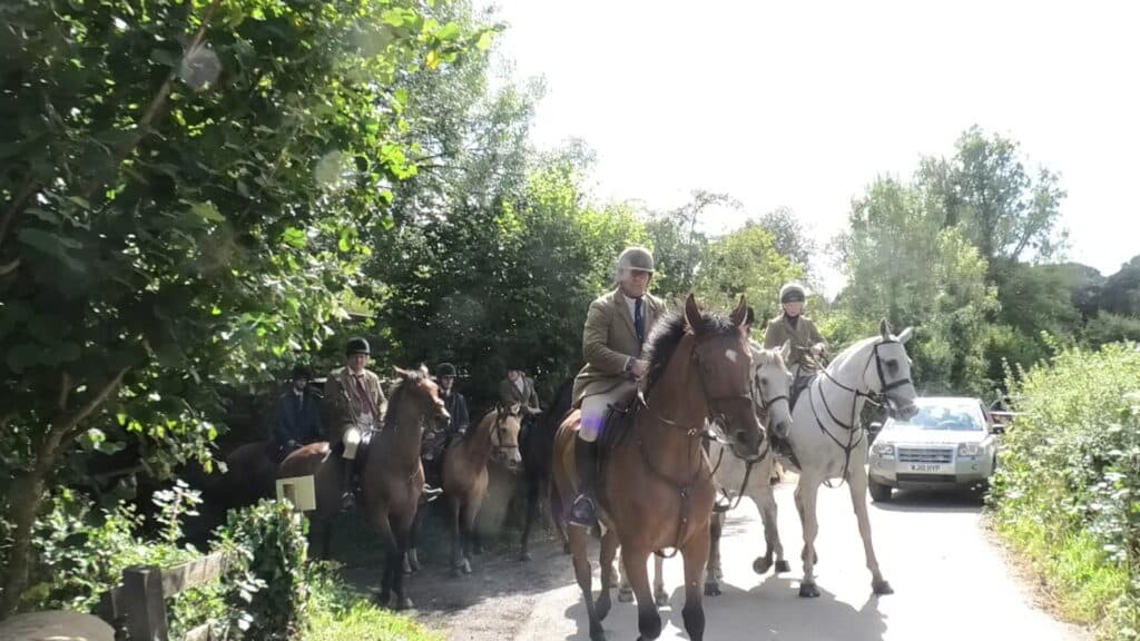 Devon & Somerset Staghounds. Image credit North Dorset Hunt Sabs